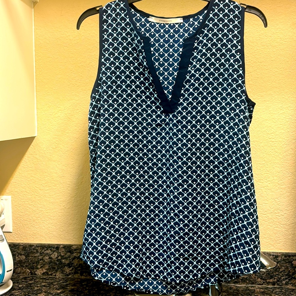 Hawthorn geometric design sleeveless blouse